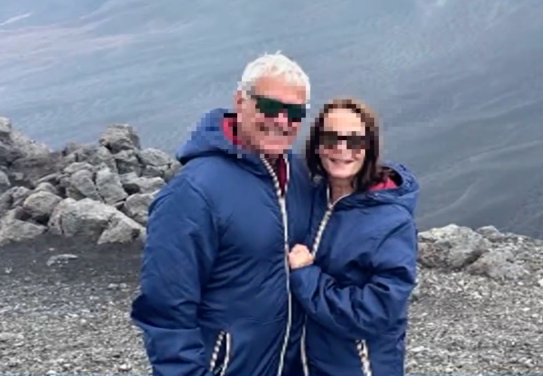 六年无癌火山庆金婚！胰腺癌术后定制私人抗癌疫苗成功实现重生奇迹